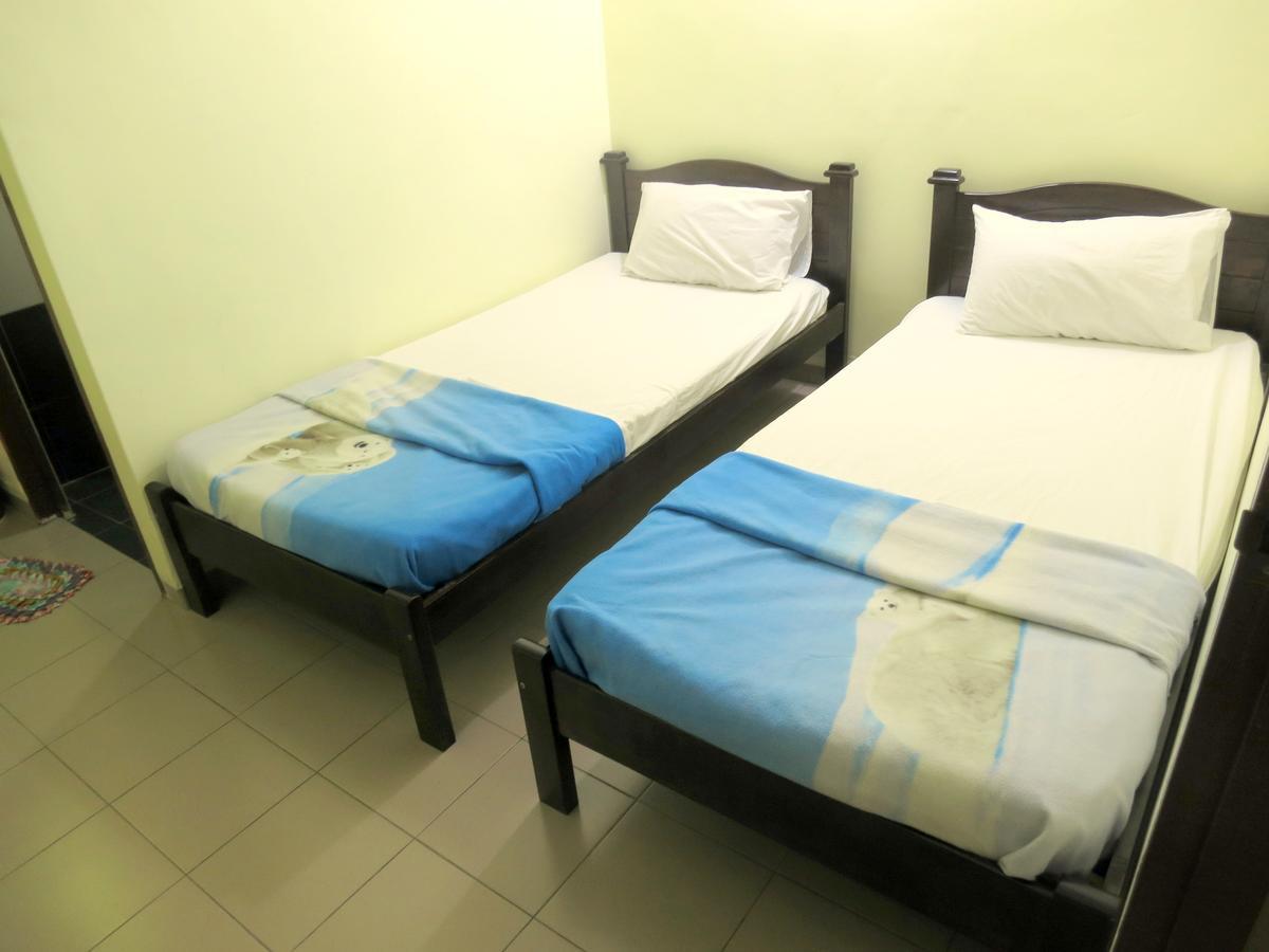 Pangkor Guesthouse Spk Kampong Sungai Udang Bagian luar foto
